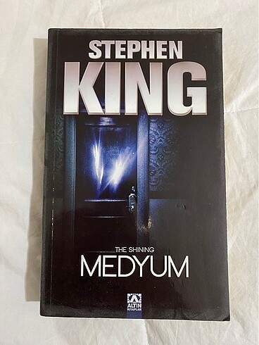 Stephen king medyum kitap