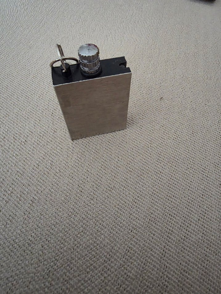 Gri Metal Anahtarlık Zippo Çakmak - Görsel 4