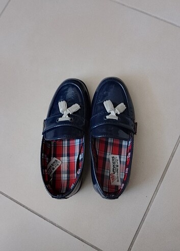 Çocuk ayakkabı rugan deri sağlam temiz - Görsel 2