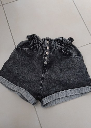 Gri Düğmeli Kadın Denim Şort - Görsel 6