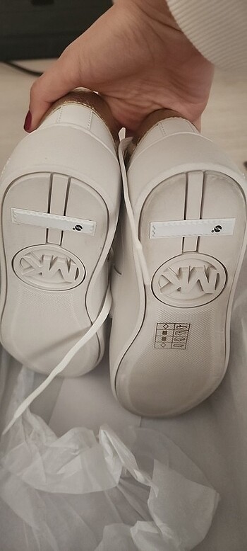 37 Beden beyaz Renk Michael kors