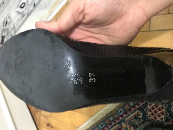 37 Beden Siyah topuklu ayakkabı