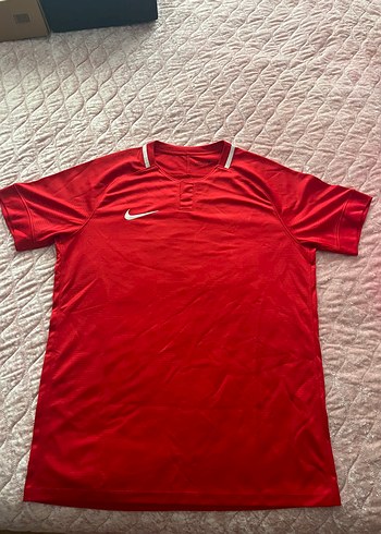Nike Kirmizi Tisort