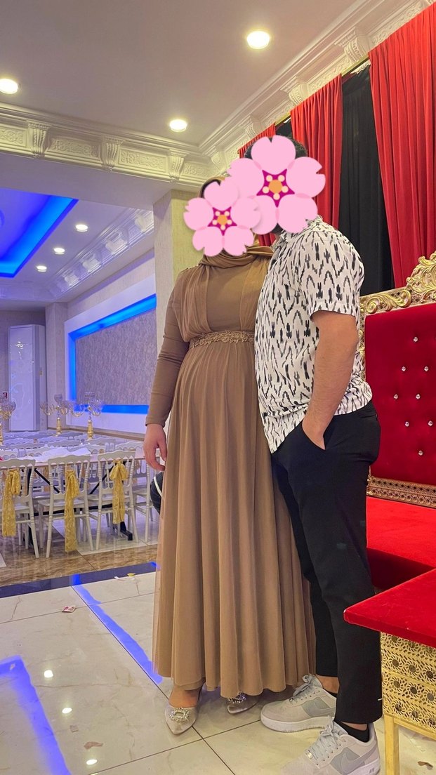 Bej Yüksek Yakalı Drapeli Uzun Abiye - Görsel 2