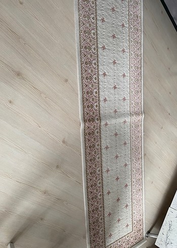 Bej İşlemeli Klasik Halı