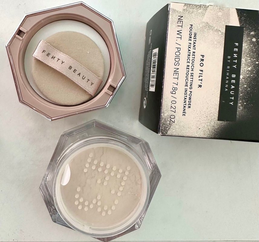 Fenty Beauty Beyaz Alton için transparan pudra - Görsel 2