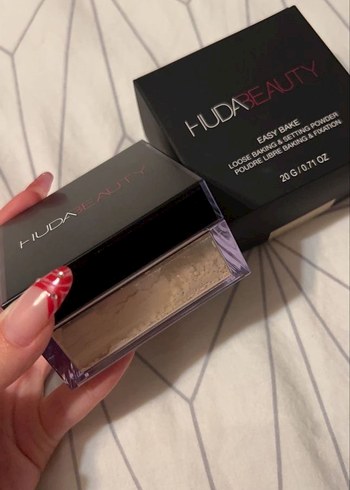Huda Beauty transparan  Pudrası - Görsel 2