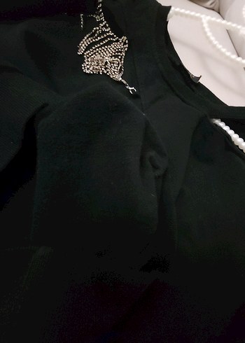 l Beden siyah Renk Zincir Detaylı Siyah sweatshirt