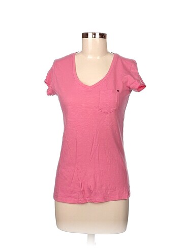 Diğer T-shirt %70 İndirimli.