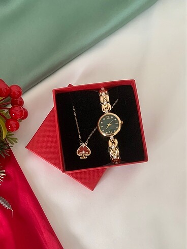 Yeşil İnci Vintage Saat ve Çelik Kolye Set