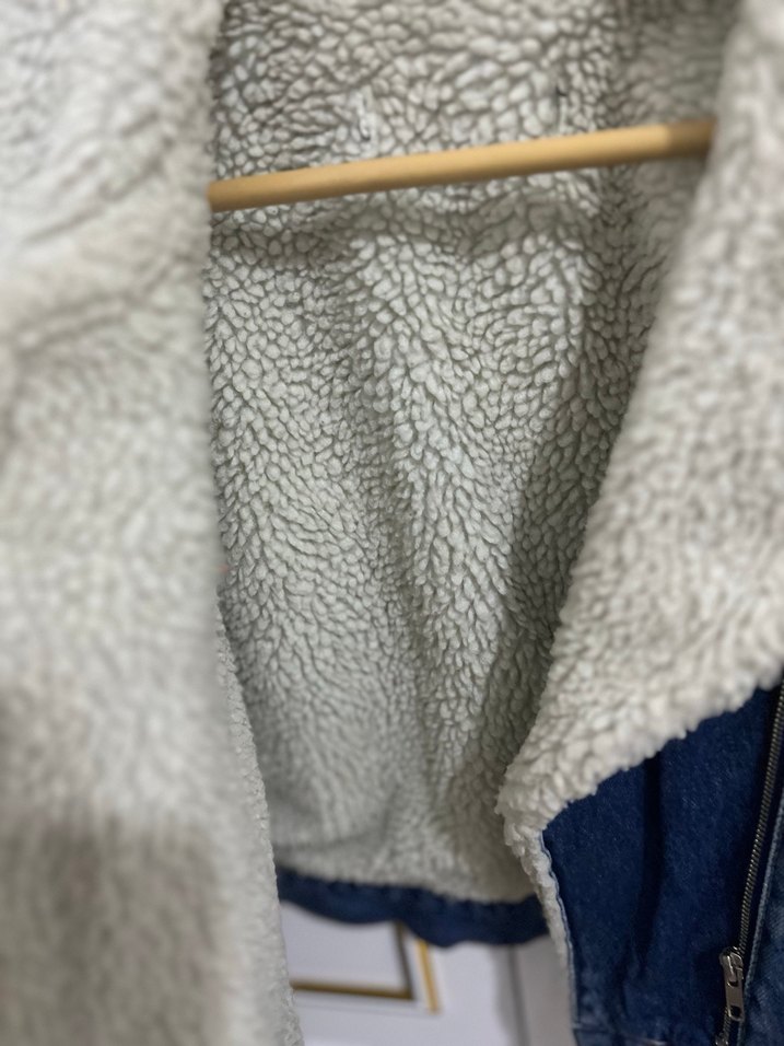 Mavi Kürklü Kot Ceket - Görsel 3