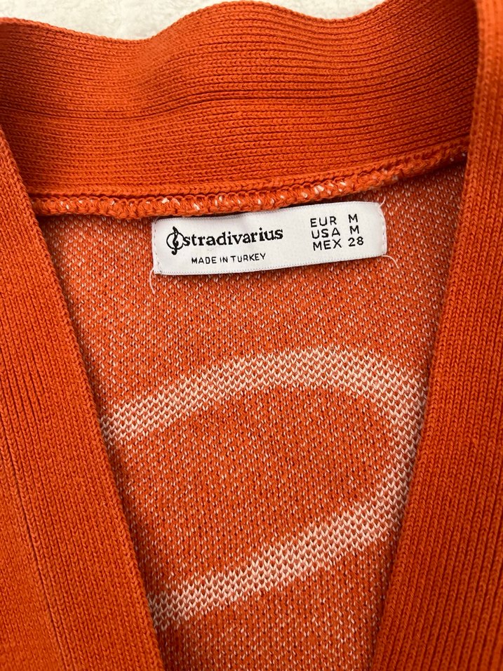 V Yaka Triko Hırka - Görsel 4