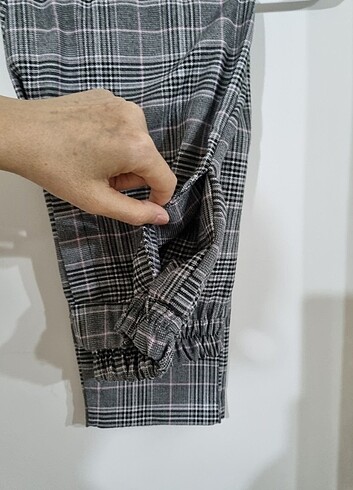 Stradivarius ekoseli pantolon - Görsel 4