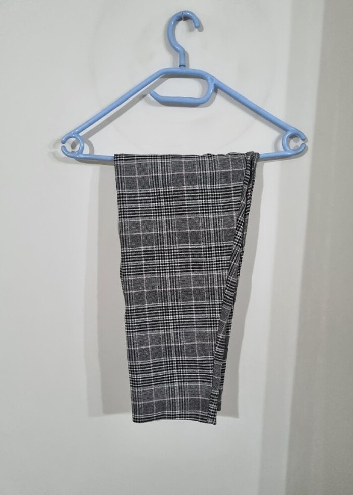 Stradivarius ekoseli pantolon - Görsel 3