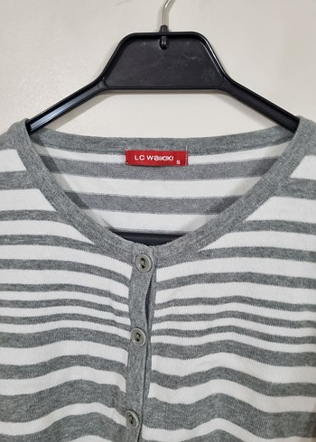 Gri Çizgili Kadın Hırka - Görsel 3