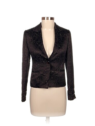 Diğer Blazer %70 İndirimli.