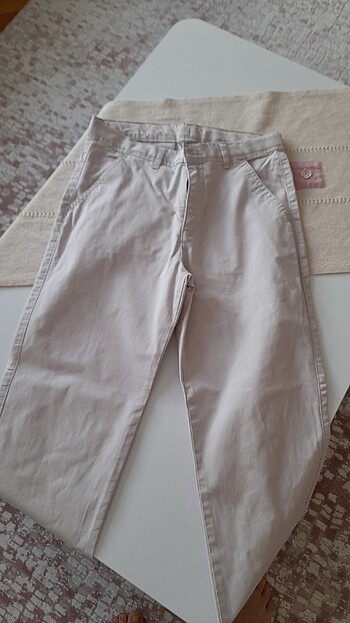 12-13 yaa erkek cocuk krem rengi pantolon