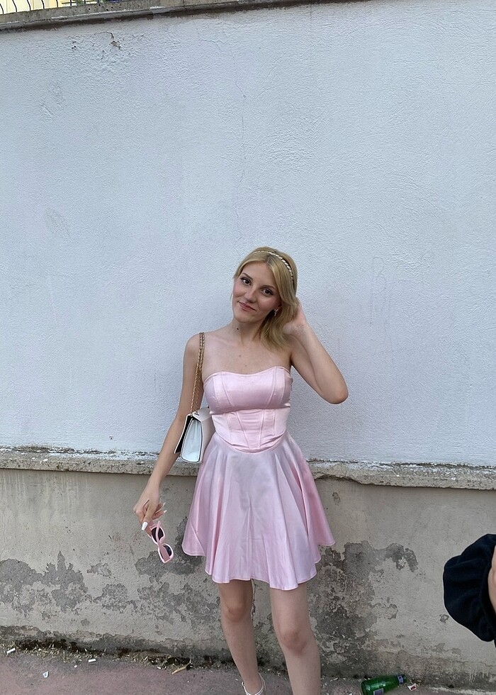 Pembe mevzuniyet elbisesi - Görsel 4