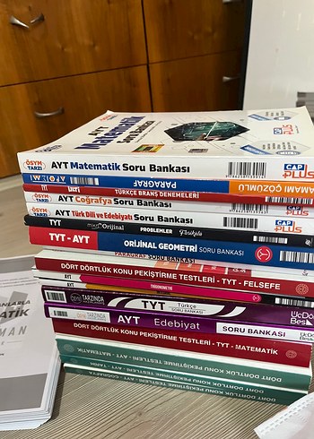Hiç kullanılmamış kapakları dahi kapalı 2024 basım 0 kitaplar