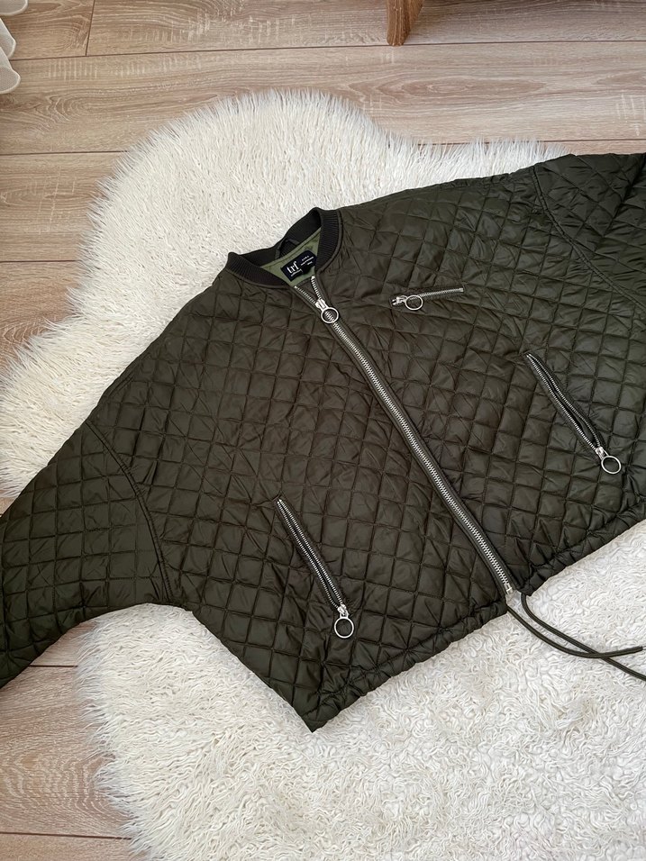 Kadın Koyu Yeşil Kısa Fermuarlı Ceket-Mont - Görsel 2