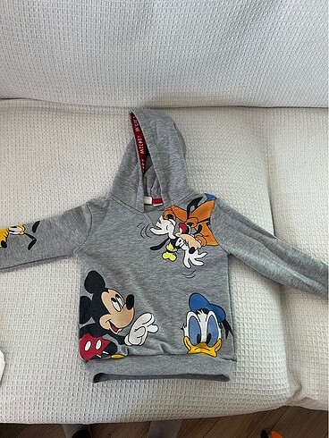 Zara Kapişonlu Sweatshirt