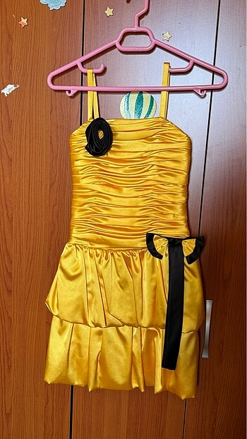 10 Yaş Beden sarı Renk Kız çocuk sarı elbise