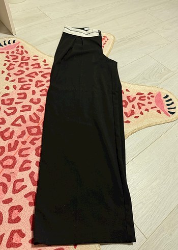 s Beden siyah Renk bershka marka siyah pantolon