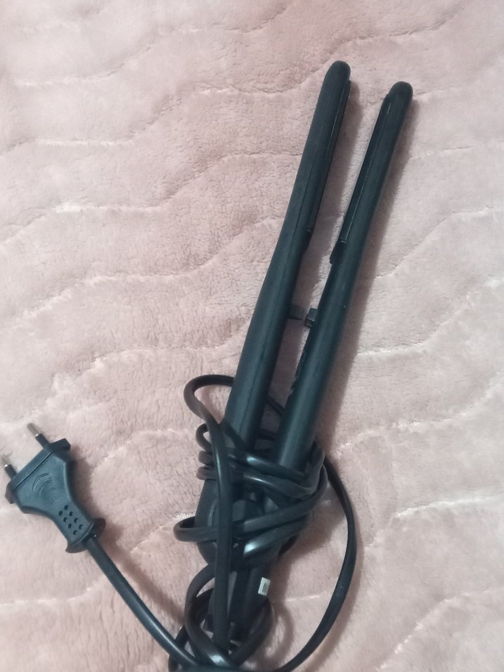 Siyah Saç Düzleştirici - Görsel 2