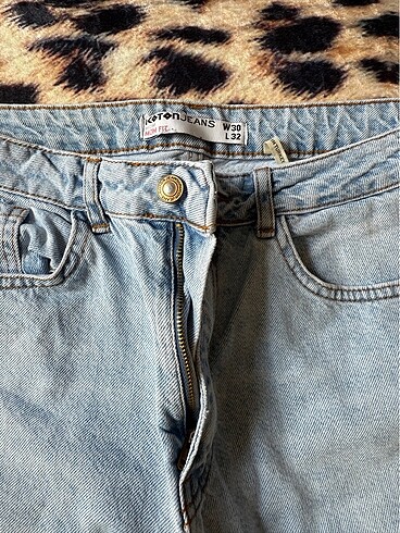 32 Beden Mavi jean
