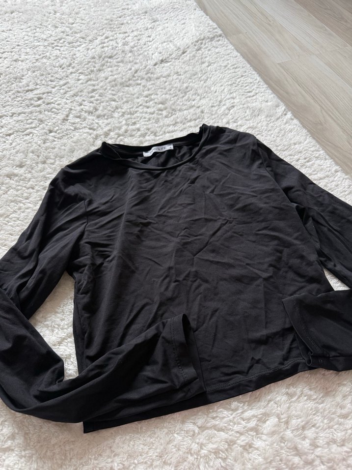 Siyah bluz - Görsel 3