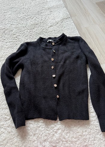 Düğmeli Siyah Yün Hırka - Görsel 2