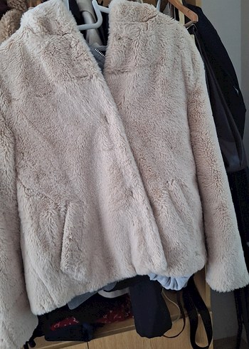 s Beden STRADIVARIUS Bej Midi Boy Kadın Peluş Ceket