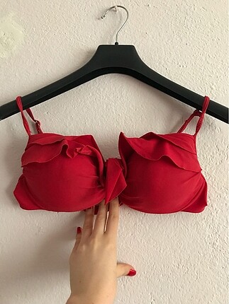 Bikini üst
