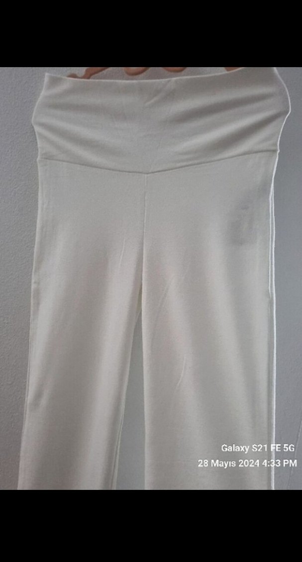 Beyaz Kız Çocuk İspanyol Paça Pantolon - Görsel 4