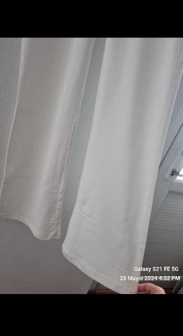 Beyaz Kız Çocuk İspanyol Paça Pantolon - Görsel 3