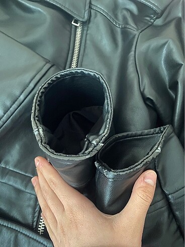 xs Beden siyah Renk Zara deri ceket