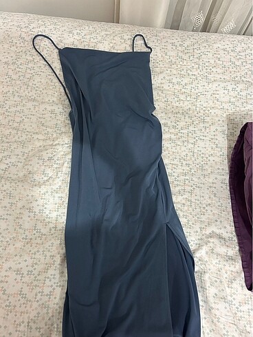 Pull and Bear Pull and bear sırt dekolteli elbise