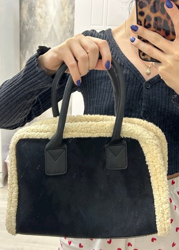 Siyah Kürklü Kadın El Çantası - Görsel 2