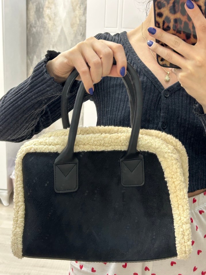 Siyah Kürklü Kadın El Çantası - Görsel 2