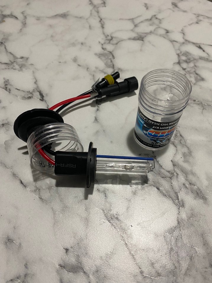 Siyah Renkli 8000K 35W H7 Zenon Ampul - Görsel 4