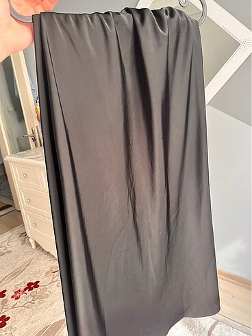 36 Beden Zara siyah saten etek 36 beden