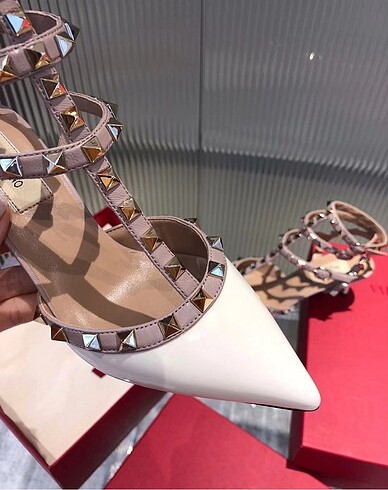39 Beden beyaz Renk Valentino topuklu ayakkabı