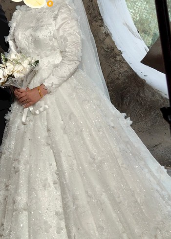 Uzun Kollu Yüksek Yaka Üç Boyutlu Çiçekli Prenses Gelinlik - Görsel 13