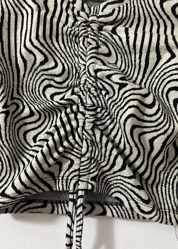 Diğer Zebra Desenli Uzun Kollu Pliseli Bluz