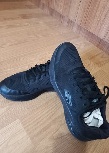 Skechers 43