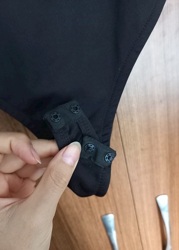 Siyah İnce Askılı Kadın Mayo - Görsel 2