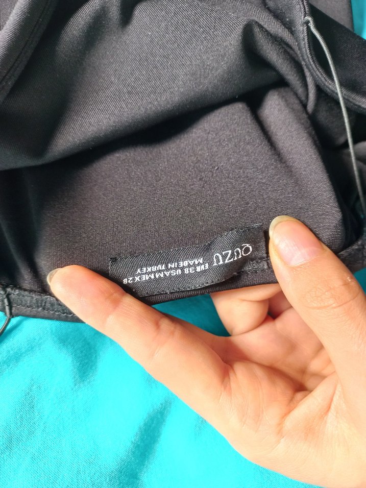 Siyah İnce Askılı Kadın Mayo - Görsel 4