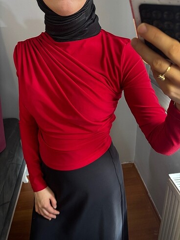 Zara Bordo büzgülü bluz