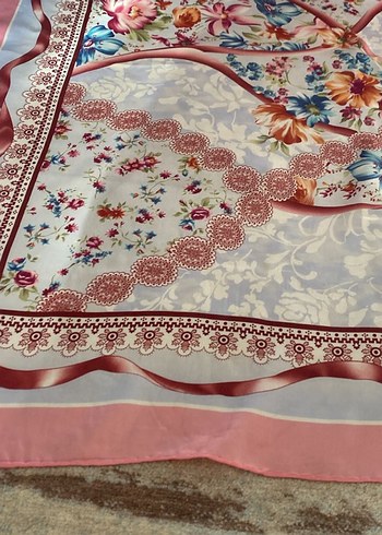 İpek Eşarp - Görsel 4