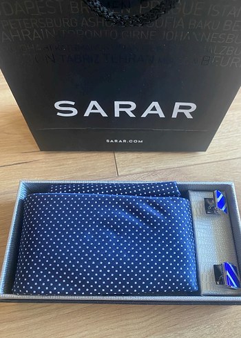Sarar Lacivert Noktalı Kravat, Mendil ve Kol Düğmesi Seti - Görsel 7